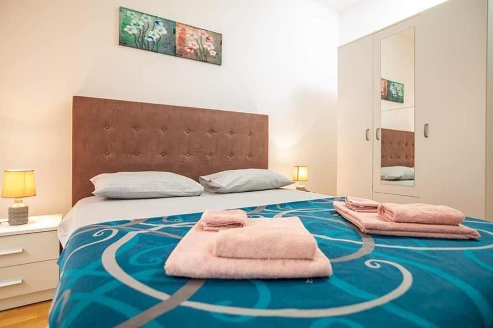 Naki Apartmani Podgorica Esterno foto