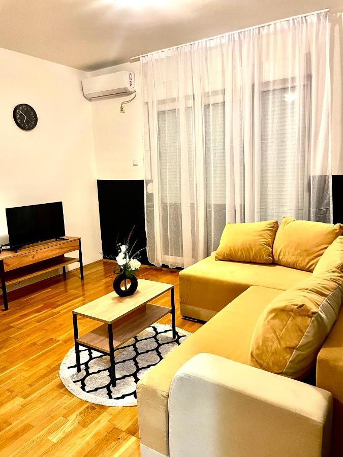 Naki Apartmani Podgorica Esterno foto