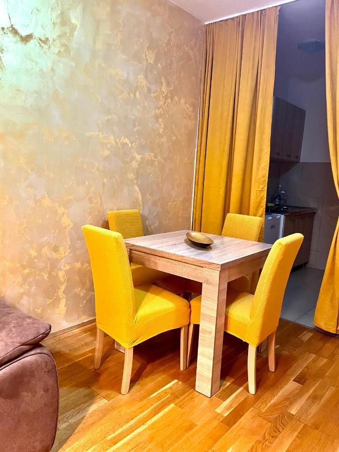 Naki Apartmani Podgorica Esterno foto