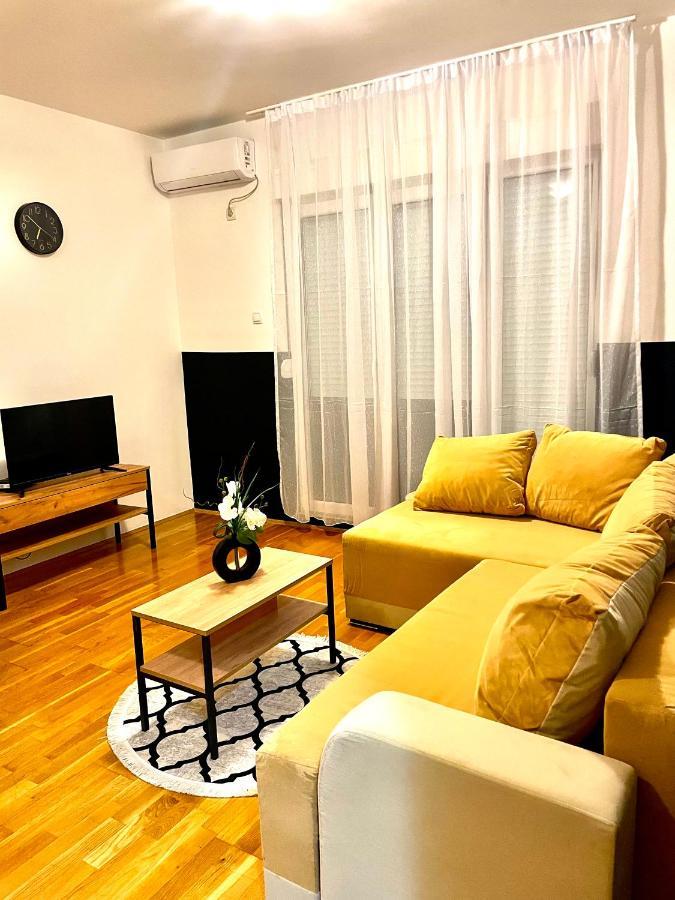 Naki Apartmani Podgorica Esterno foto