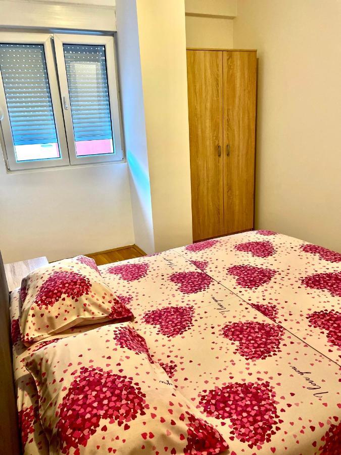 Naki Apartmani Podgorica Esterno foto