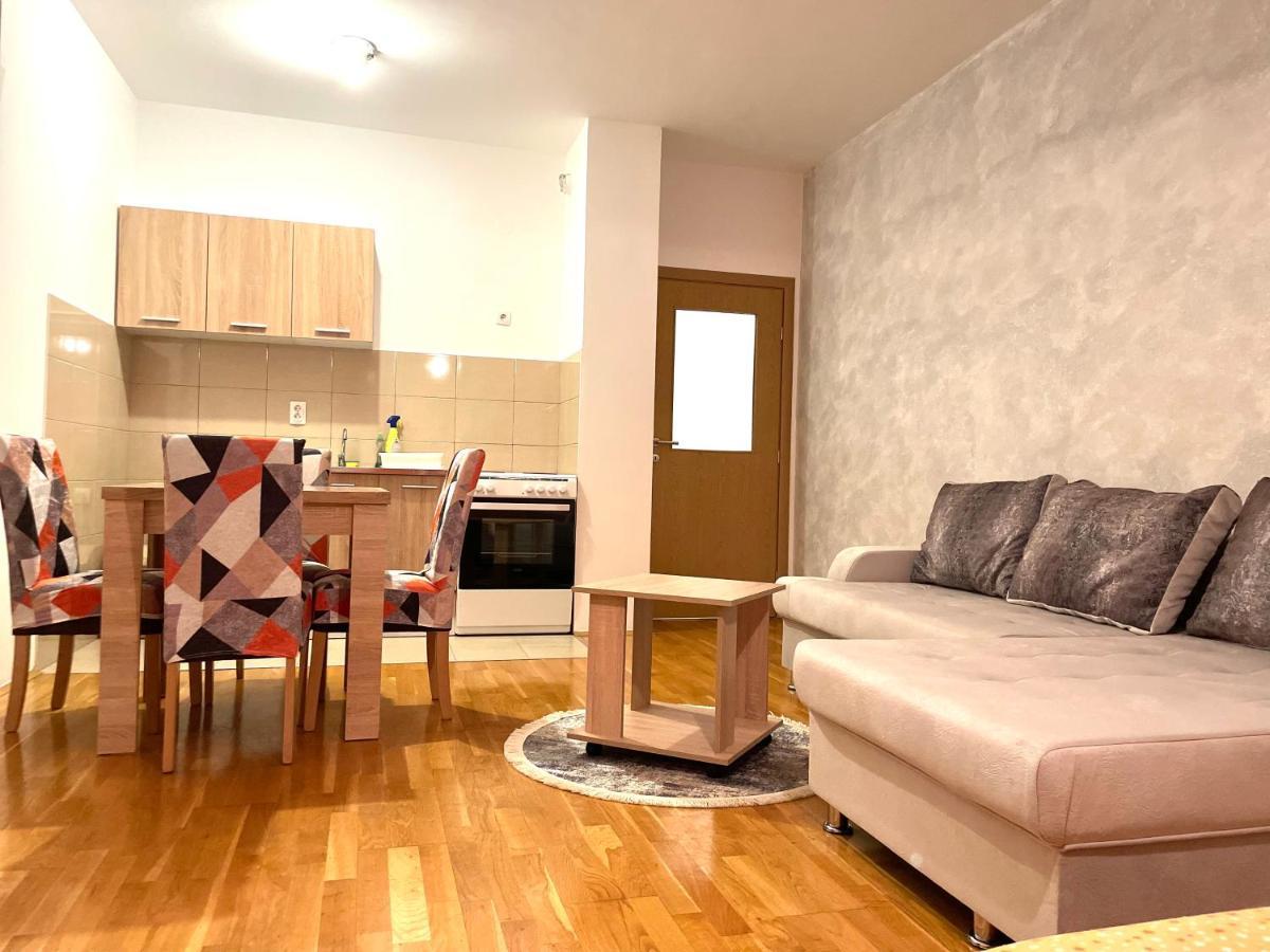 Naki Apartmani Podgorica Esterno foto